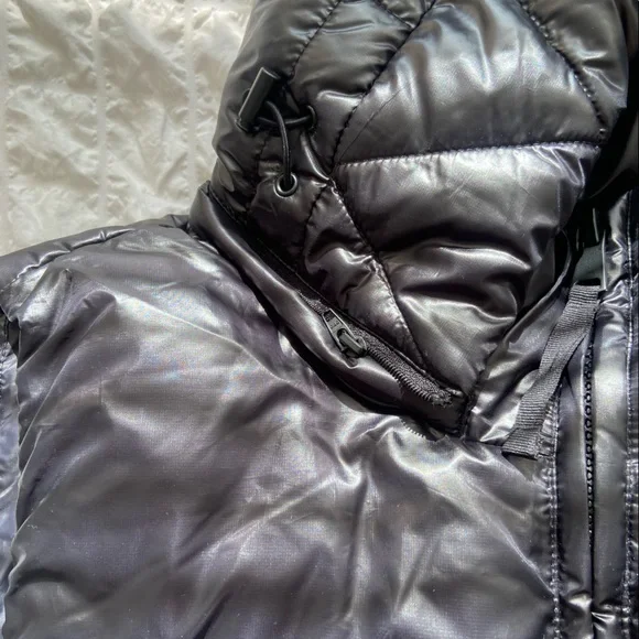 Women’s Vest - Picture 4 of 5